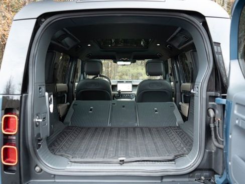 Used 2022 Land Rover Defender 110 X-Dynamic HSE image 30