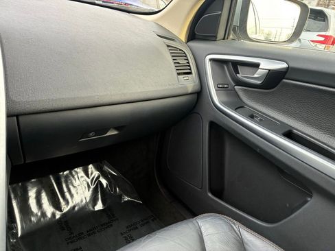 Used 2011 Volvo XC60 3.2 image 32