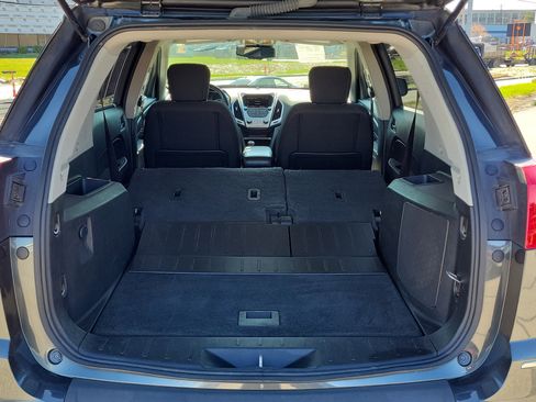 Used 2017 GMC Terrain SLE w/ Convenience Package image 8