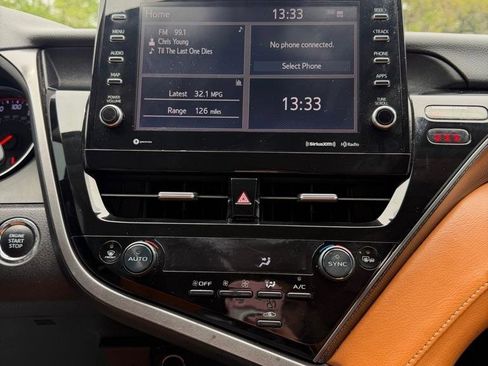 Used 2021 Toyota Camry XSE image 23