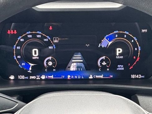 Used 2025 Chevrolet Colorado Trail Boss image 11