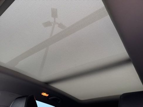 Used 2017 Volkswagen Tiguan Wolfsburg Edition image 34