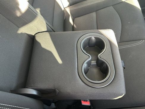 Used 2024 GMC Terrain SLE image 18