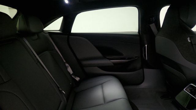 Used 2024 Lucid Air Pure RWD image 37