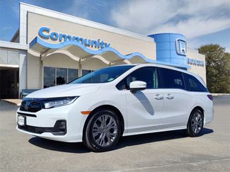 Certified 2025 Honda Odyssey Touring video 1