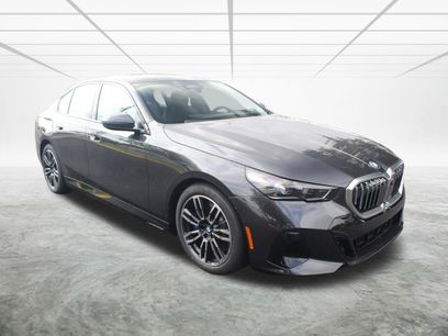 New 2026 BMW 550e xDrive w/ Executive Package