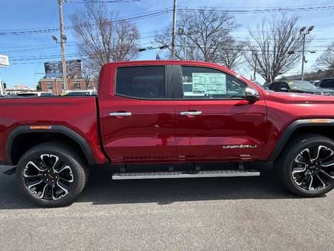 New 2026 GMC Canyon Denali AWD/4WD image 8