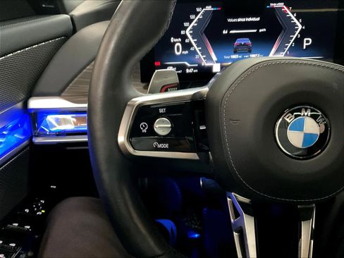 Used 2025 BMW 740i w/ Premium Package image 21
