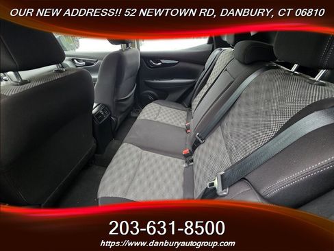 Used 2020 Nissan Rogue Sport SV w/ All-Weather Package AWD/4WD image 6