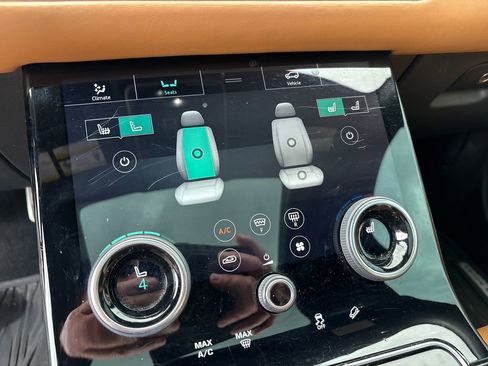 Used 2019 Land Rover Range Rover Velar R-Dynamic SE AWD/4WD image 23