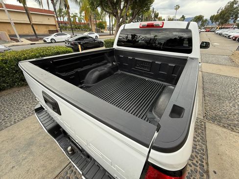 Used 2021 Chevrolet Colorado LT RWD image 9