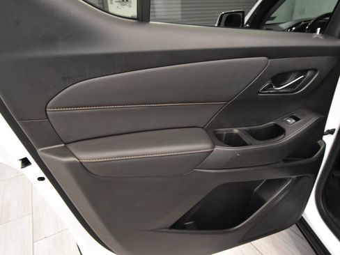 Used 2020 Chevrolet Traverse RS w/ LPO, Floor Liner Package image 15