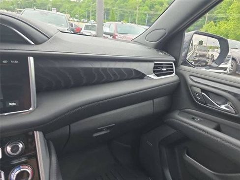 Used 2022 GMC Yukon XL Denali w/ Max Trailering Package AWD/4WD image 25