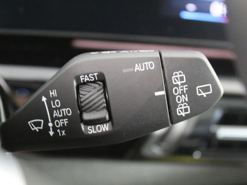 Used 2025 BMW X1 xDrive28i w/ Convenience Package image 34