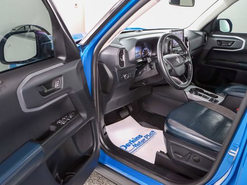 Used 2022 Ford Bronco Sport Outer Banks w/ Tech Package image 4