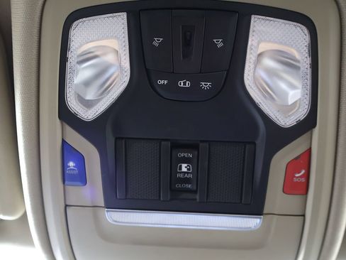 Used 2019 RAM 1500 Big Horn AWD/4WD image 56