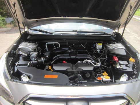Used 2018 Subaru Outback 2.5i Premium AWD/4WD image 29
