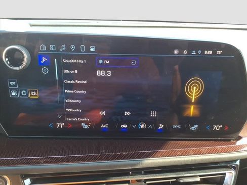 Used 2025 Chevrolet Traverse Z71 w/ LPO, Floor Liner Package image 23