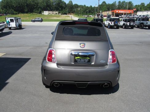 Used 2013 FIAT 500 Abarth w/ Beats Audio Pkg FWD image 5