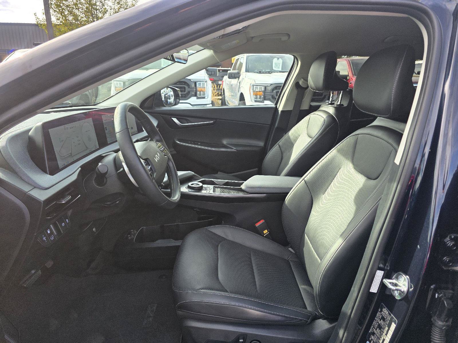 Used 2023 Kia EV6 Wind w/ Wind Technology Package AWD/4WD image 7