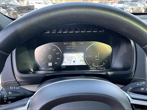 Used 2022 Volvo XC90 T8 R-Design w/ Advanced Package image 20