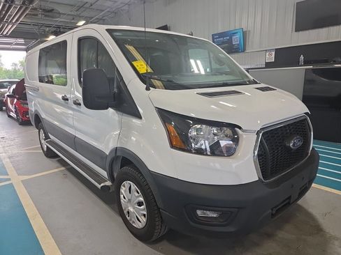 Used 2024 Ford Transit 250 Low Roof w/ Exterior Upgrade Package RWD image 3