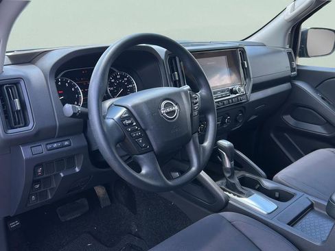 Used 2025 Nissan Frontier S RWD image 12