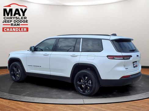 New 2026 Jeep Grand Cherokee L Limited w/ Limited Altitude Package image 3