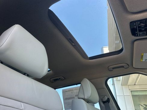 New 2025 Hyundai Santa Fe Limited image 18