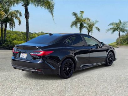 Used 2025 Toyota Camry SE w/ Convenience Package