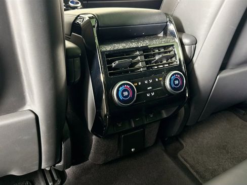 Used 2023 Land Rover Range Rover Sport SE Dynamic image 16