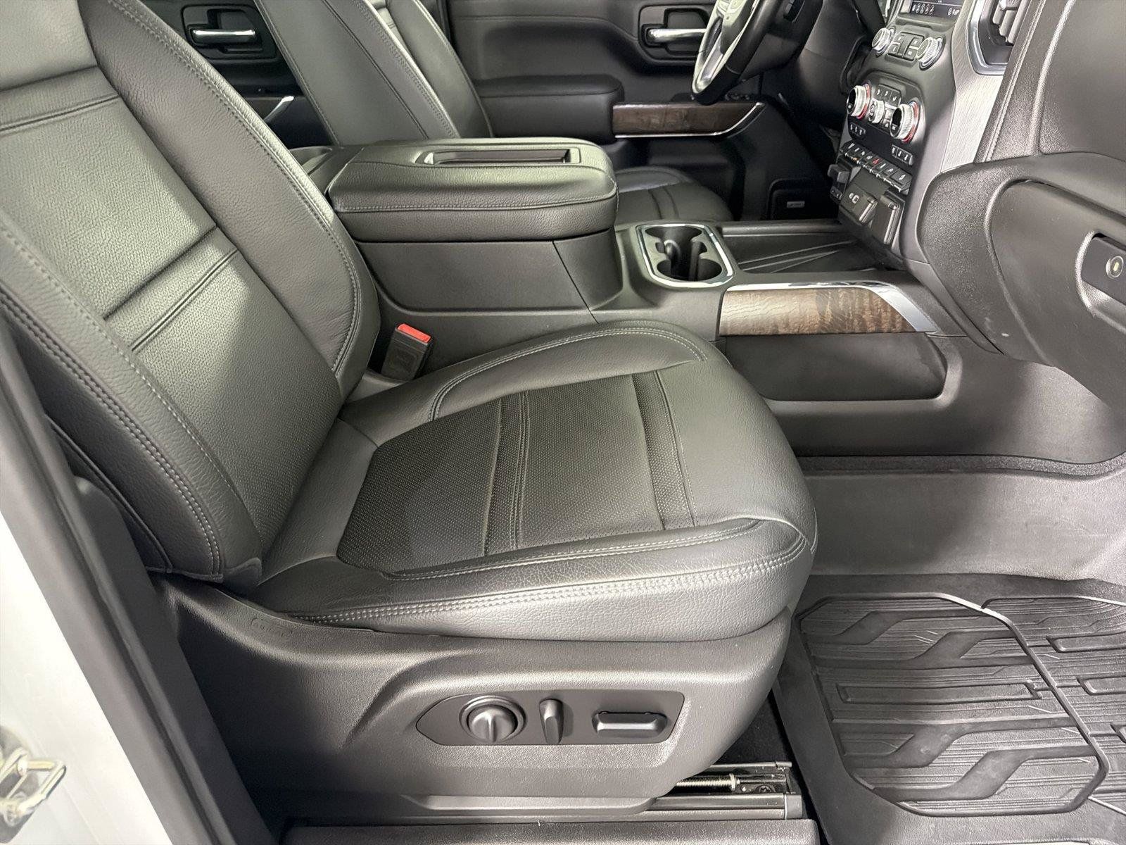 Used 2020 GMC Sierra 2500 Denali w/ Denali Ultimate Package AWD/4WD image 11
