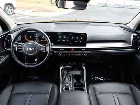 Certified 2024 Kia Sorento S image 16