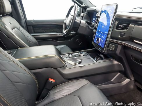 Certified 2023 Ford Expedition Platinum AWD/4WD image 29