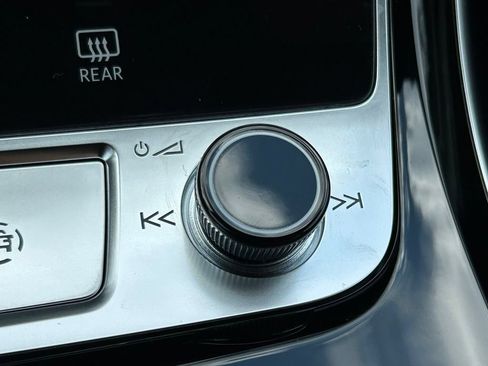 New 2026 Audi A8 L 3.0T AWD/4WD image 37