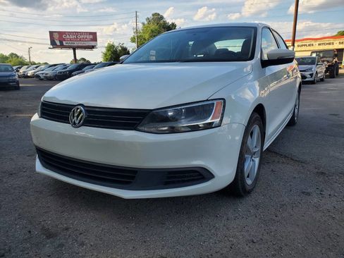 Used 2012 Volkswagen Jetta TDI image 3