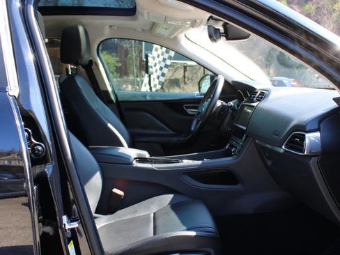 Used 2019 Jaguar F-PACE Premium AWD/4WD image 37
