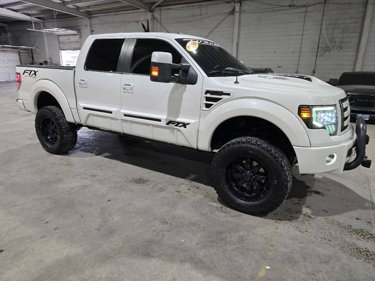 Used 2014 Ford F150 Lariat w/ Equipment Group 502A Luxury AWD/4WD image 22