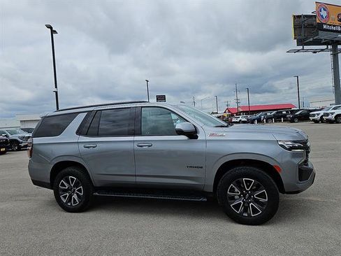 Used 2023 Chevrolet Tahoe Z71 w/ Z71 Off-Road Package AWD/4WD image 6