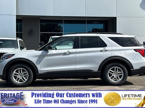 New 2026 Ford Explorer Active RWD image 7