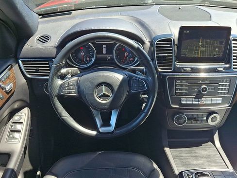 Used 2017 Mercedes-Benz GLS 450 4MATIC image 14