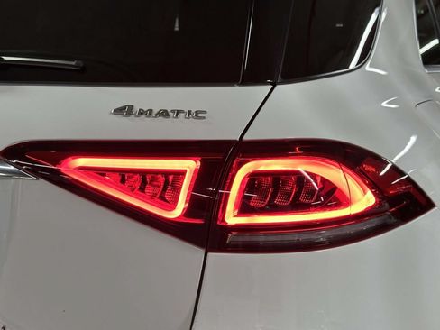 Used 2022 Mercedes-Benz GLE 350 4MATIC w/ Premium Package image 13