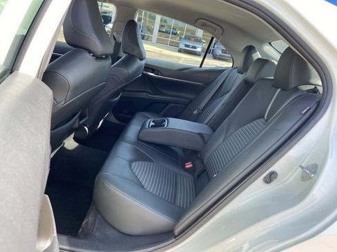 Used 2024 Toyota Camry SE image 15