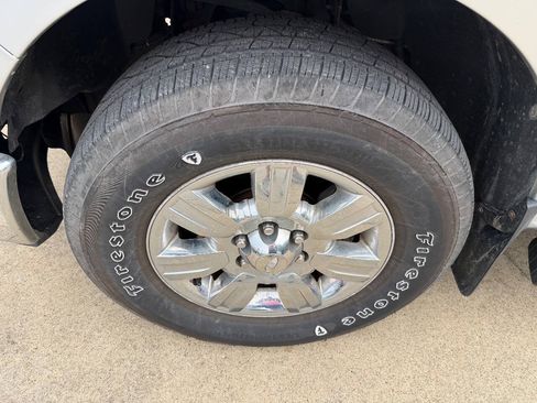 Used 2012 Ford F150 XLT w/ XLT Chrome Pkg AWD/4WD image 6