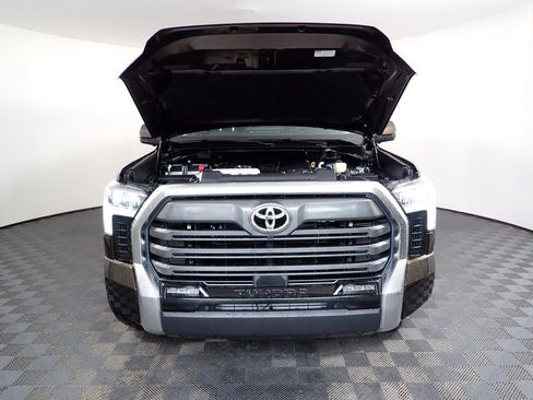 Used 2025 Toyota Tundra Limited AWD/4WD image 10