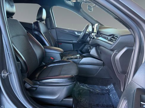 Certified 2024 Ford Escape ST-Line image 21