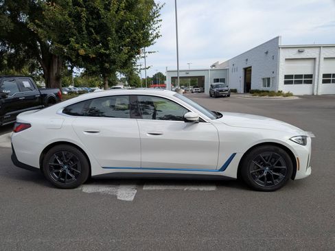 Used 2024 BMW i4 xDrive40i image 2