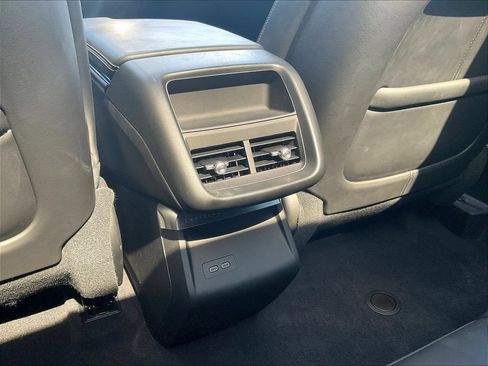 Used 2024 Cadillac Lyriq Tech RWD image 12