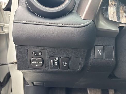 Used 2018 Toyota RAV4 XLE image 45