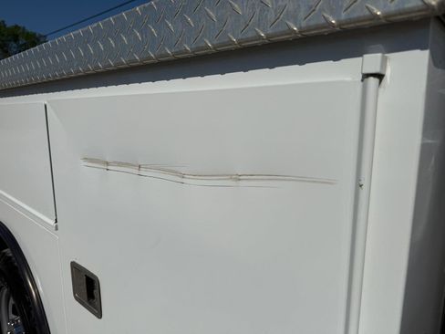 Used 2018 Ford F350 XL w/ Power Equipment Group image 7